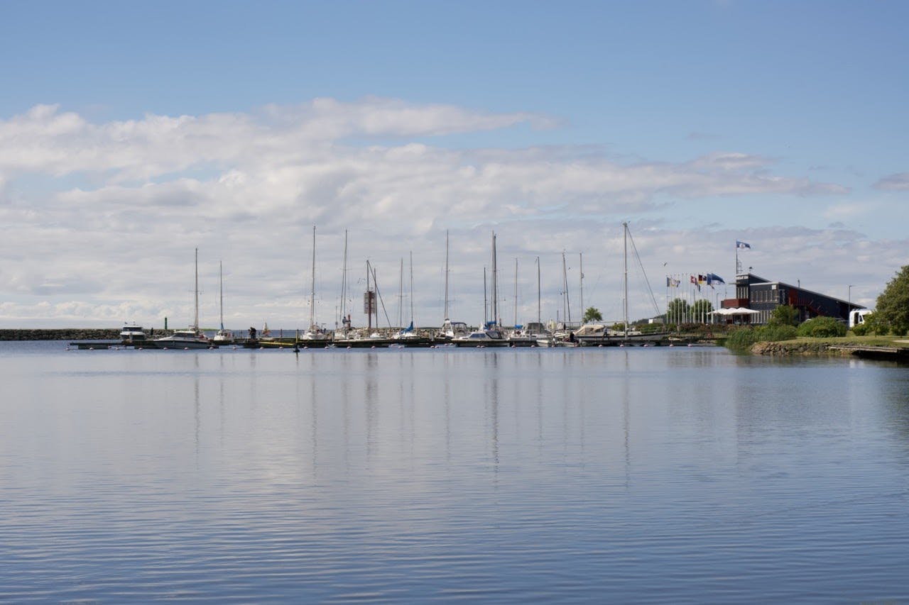 Kuressaare harbour and caravan.